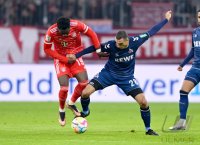 Fussball 1. Bundesliga 22/23: FC Bayern Muenchen - 1. FC Koeln, ZWEIKAMPF, SPIELSZENE, AKTION, ACTION, DUELL,