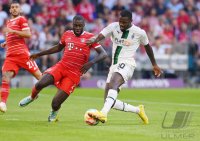 Fussball 1. Bundesliga 22/23: FC Bayern Muenchen - Borussia Moenchengladbach