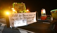 Themenbild: Bauernprotest in Rottenburg (Kreis Tuebingen), Blockade Autobahnzubringer B 28