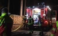 Holzstapel Brand in Rottenburg - Oberndorf