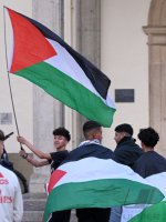 Solidaritaet mit Israel - Kundgebung auf dem Marktplatz in Rottenburg (Kreis Tuebingen)