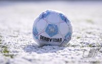 Fussball: Schmuckbild, Spielabsage, Wintereinbruch