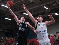 Basketball BBL Pokal 23/24: Tigers Tuebingen - Basketball Loewen Braunschweig