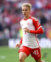 Fussball 1. Bundesliga 23/24: FC Bayern Muenchen - VfL Bochum)