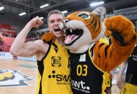 Basketball 2. Liga 22/23 Playoff Viertelfinale: Tigers Tuebingen - Eisbaeren Bremerhaven