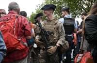 Olympische Spiele Paris 2024: Tausende von Polizisten und Soldaten sichern Eroeffnungsfeier
