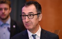 Bundeslandwirtschaftsminister Cem Oezdemir in Boeblingen