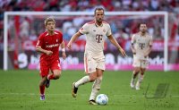 Fussball 1. Bundesliga 24/25: FC Bayern Muenchen - SC Freiburg