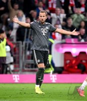 Fussball 1. Bundesliga 24/25: FC Bayern Muenchen - Bayer 04 Leverkusen