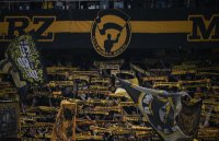 FUSSBALL Champions League Play-Off 24/25: BSC Young Boys Bern - Galatasaray Istanbul