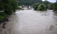 Hochwasser, Neckar in Rottenburg - Bad Niedernau (Kreis Tuebingen)