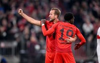 Fussball 1. Bundesliga 24/25: FC Bayern Muenchen - VfB Stuttgart , JUBEL, JUBELT, JUBELN, OPTIMISTISCH, FREUDE, FREUEN, POSITIV, POSITIVE EMOTION, POSITIVE EMOTIONEN,