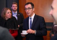 Bundeslandwirtschaftsminister Cem Oezdemir in Boeblingen