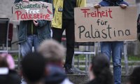 Kundgebung, Freiheit fuer Gaza auf dem Holzmarkt in Tuebingen