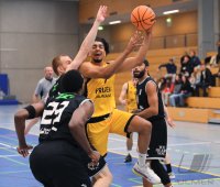 Basketball 1. Regionalliga 22/23 SV 03 Tigers Tuebingen -  Saarlouis Royals Basketball