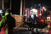 Holzstapel Brand in Rottenburg - Oberndorf