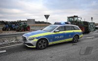 Themenbild: Bauernprotest in Rottenburg (Kreis Tuebingen), Blockade Autobahnzubringer B 28