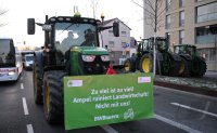 Bundeslandwirtschaftsminister Cem Oezdemir in Boeblingen