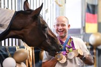 REITEN Olympische Spiele Paris 2024: Olympiasieger Michael Jung (Deutschland)