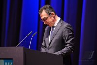 Bundeslandwirtschaftsminister Cem Oezdemir in Boeblingen