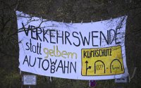 Themenbild: Protest gegen den geplanten Bau des Schindhaubasistunnels