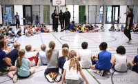 Basketball 1. Bundesliga 24/25 Tigers Tuebingen besuchen Geschwister-Scholl-Schule