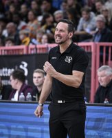 Basketball BBL Pokal 24/25: Tigers Tuebingen - EWE Baskets Oldenburg