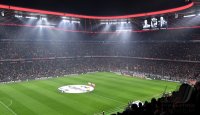 Fussball 1. Bundesliga 23/24: Gedenkenminute fuer den verstorbene Franz Beckenbauer, Trauerminute, Gedenken, Trauer, RUHE IN FRIEDEN KAISER, STADION UEBERSICHT, ALLIANZ ARENA