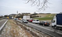 Themenbild: Bauernprotest in Rottenburg (Kreis Tuebingen), Blockade Autobahnzubringer B 28