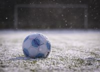 Fussball: Schmuckbild, Spielabsage, Wintereinbruch