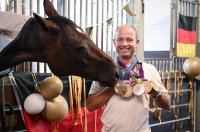 REITEN Olympische Spiele Paris 2024: Olympiasieger Michael Jung (Deutschland)