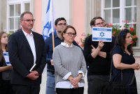 Solidaritaet mit Israel - Kundgebung auf dem Marktplatz in Rottenburg (Kreis Tuebingen)