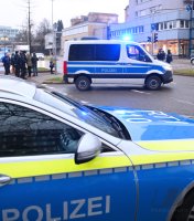 Zivilpolizisten unterbinden Protest der Letzten Generation in Reutlingen