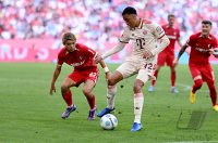 Fussball 1. Bundesliga 24/25: FC Bayern Muenchen - SC Freiburg