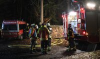 Holzstapel Brand in Rottenburg - Oberndorf