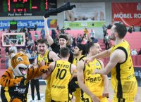 Basketball 2. Bundesliga 22/23: Tigers Tuebingen - Medipolis SC Jena