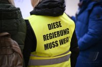 Demonstration auf dem Rottenburger Marktplatz (Kreis Tuebingen)