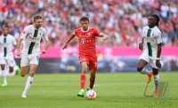 Fussball 1. Bundesliga 22/23: FC Bayern Muenchen - Borussia Moenchengladbach