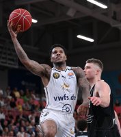 Basketball BBL Pokal 23/24: Tigers Tuebingen - Basketball Loewen Braunschweig