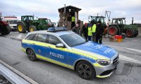 Themenbild: Bauernprotest in Rottenburg (Kreis Tuebingen), Blockade Autobahnzubringer B 28