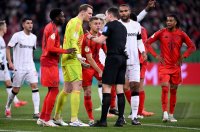 Fussball  DFB Pokal Achtelfinale  24/25: FC Bayern Muenchen - Bayer 04 Leverkusen