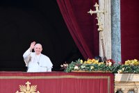 Rom; Papst Franziskus I. spricht den Urbi Et Orbi Segen