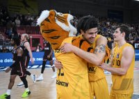 Basketball 1. Bundesliga 23/24: Tigers Tuebingen - EWE Baskets Oldenburg