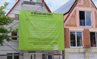 Ein Banner der Buergerinitiative Gegenwind in Wendelsheim