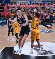 Basketball 1. Bundesliga 23/24: Tigers Tuebingen - ratiopharm Ulm