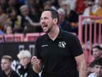 Basketball BBL Pokal 24/25: Tigers Tuebingen - EWE Baskets Oldenburg