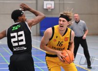 Basketball 1. Regionalliga 22/23 SV 03 Tigers Tuebingen -  Saarlouis Royals Basketball