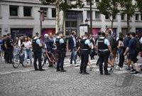Olympische Spiele Paris 2024: Mehr als 45 000 Polizisten rund um die  Eroeffnungsfeier