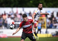 Fussball Relegation zur Regionalliga Sued 2024/2025
TSG Balingen - Tuerk Guecue Friedberg