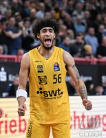 Basketball 1. Bundesliga 23/24: Tigers Tuebingen - Wuerzburg Baskets